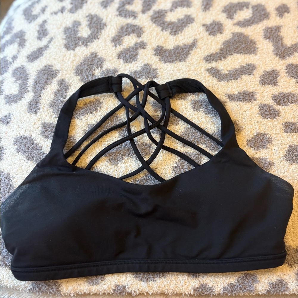 Lululemon Athletica Black Free To Be Wild Bra, size 6